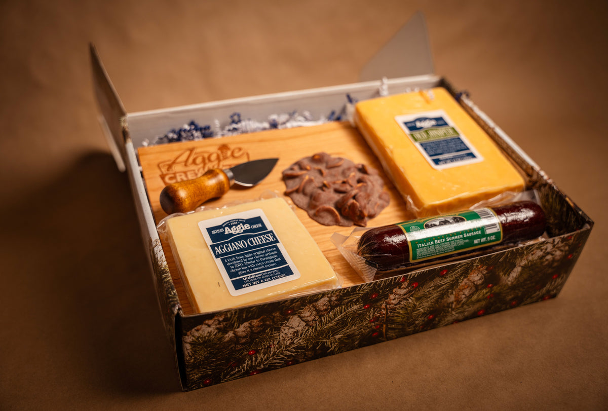 The Old Main gift Box
